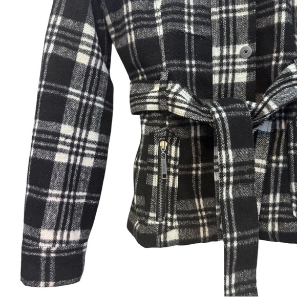 Jou Jou Black and White Flannel Zip Up Winter Coat - Picture 5 of 9